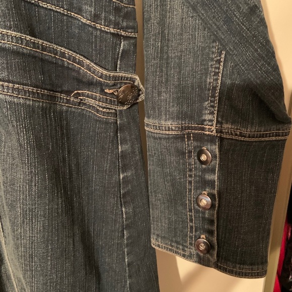 Pretty denim jean jacket. New and never worn. - Picture 5 of 6